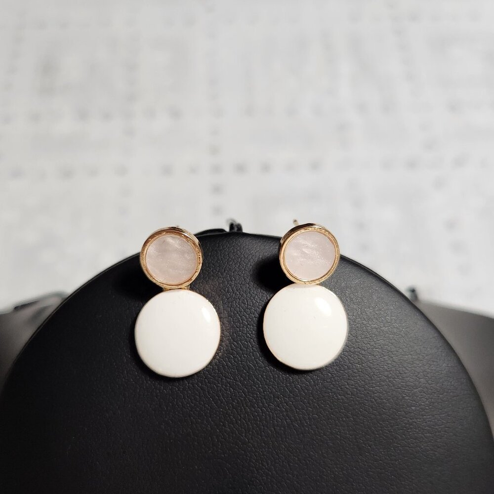 Geometric stud earrings